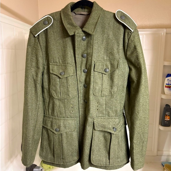 WW2 German Uniform - Picture 1 of 2